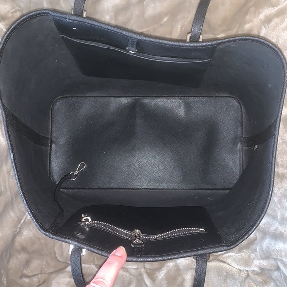 Large Michael Kors Houndstooth Tote - Picture 5 of 7